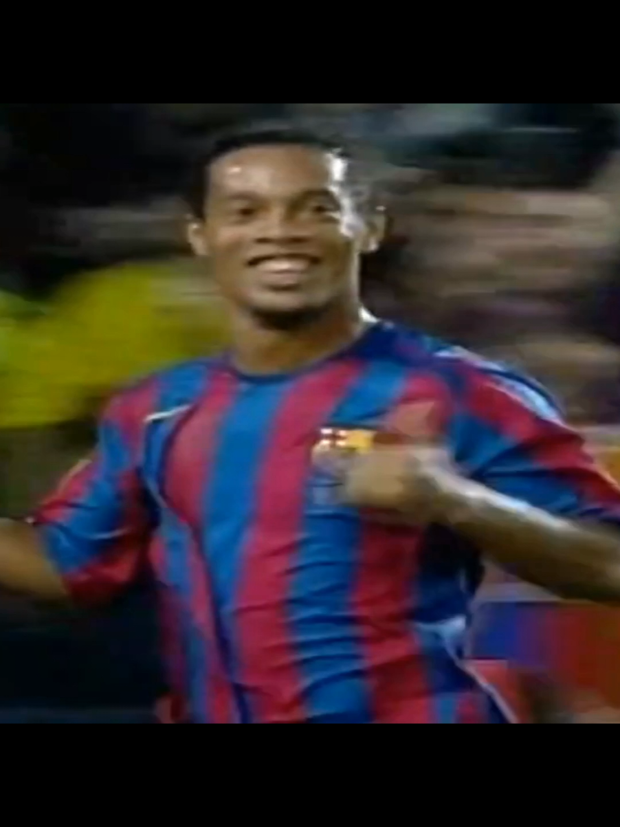sorry for not posting that much. #ronaldinho #futbol #edit #jogobonito #brasil 