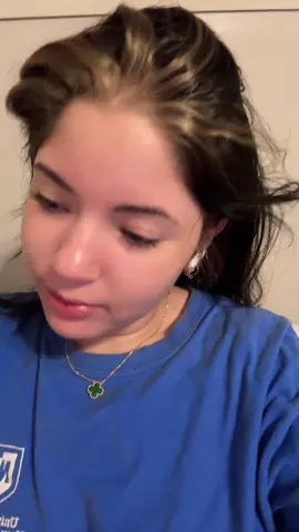 There’s no solution cause I will not and don’t want to work another 9-5 absolutely not and the water that I’m soaking my feet in isn’t even hot anymore. It’s freaking cold.