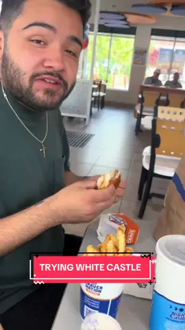 Harold and Kumar were probably just super high when they ate this 🥴 #haroldandkumar #haroldandkumargotowhitecastle #fyp 