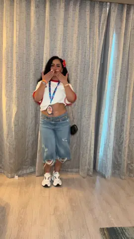 Get ready with me para el concierto de bad bunny. Disfrute ese concierto al máximo❤️ #badbunny #badbunnyconcert #puertorico #vacations #outfitcheck 