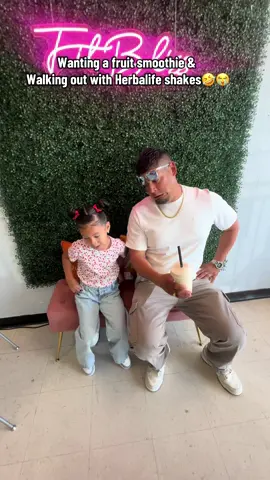 If you drink Herbalife I’m sure you’ll like them  .The lady asked if it was our first time and we said yes but she never mentioned they use all Herbalife products 😭 #smoothie #shakes 