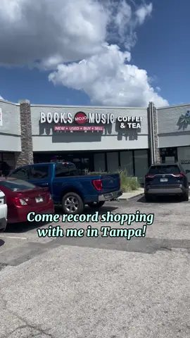 Mojo Books & Records in Tampa! I think I’ll try to find local record stores to shop at when I visit a new city! #vinylrecords #vinyltok #vinylcollection #vinylhaul #vinylcollector #tampa #tampabay #florida #recordshopping #vinylshopping #ethelcain #willoughbytucker #mileycyrus #plastichearts #fyp #foryoupage #fylpシ #shopping #shoppinghaul #vinyltiktok #mojobooksandrecords #music #musictok 
