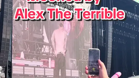 Being mooned by Alex the Terrible can be taken off my bucket list 😂😂 #slaughtertoprevail #alextheterrible #louderthanlife #festivallife #musicfestival @Slaughter To Prevail 