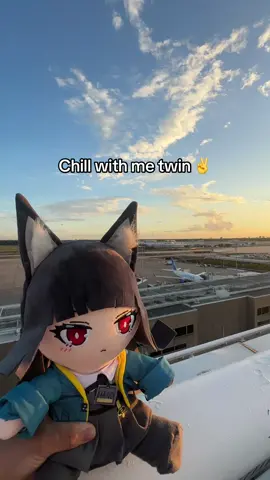 Chill with me twin ✌️#fyp #zenlesszonezero #hoshimimiyabizzz #hoyoverse #miyabizzz 