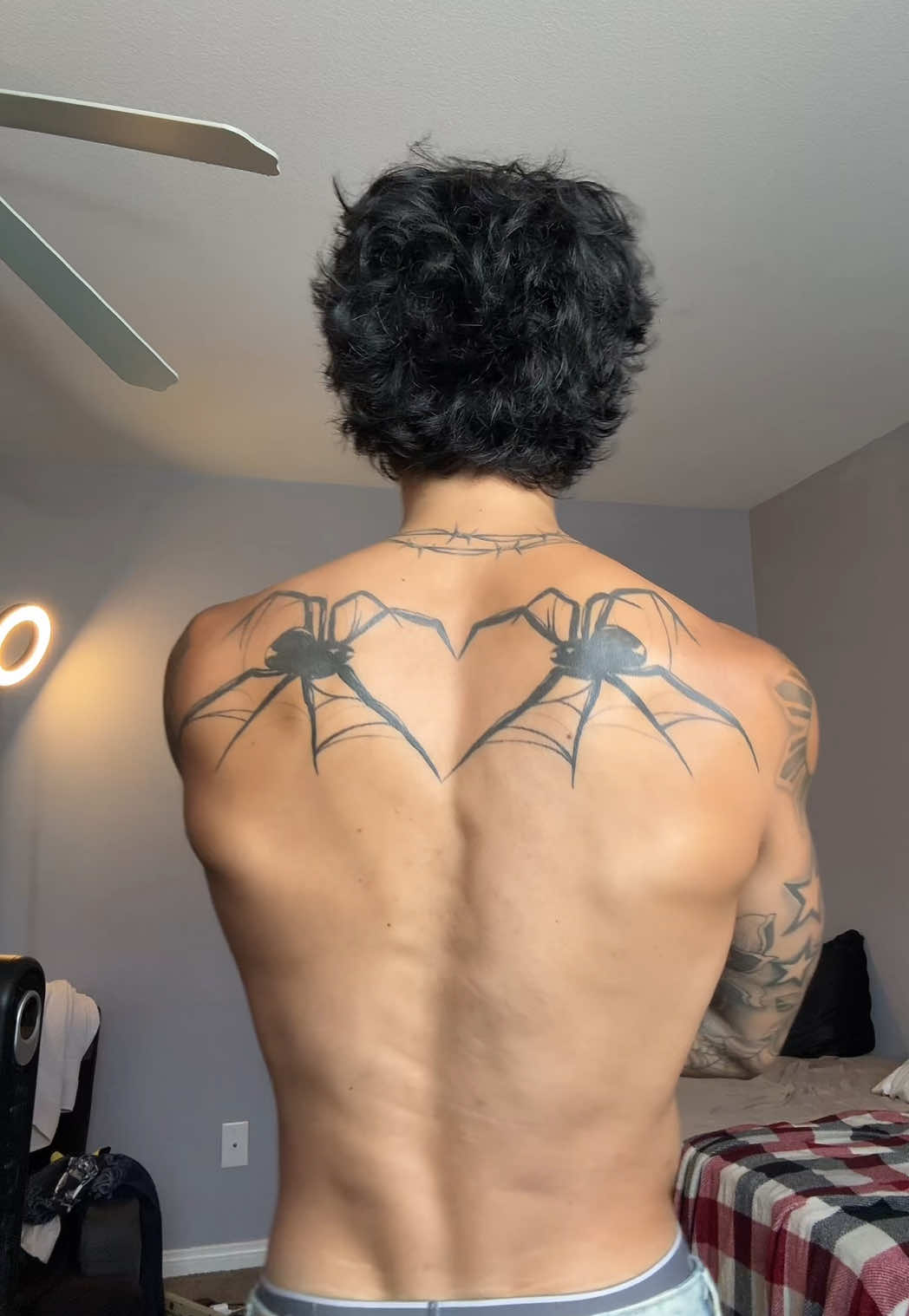 👀
