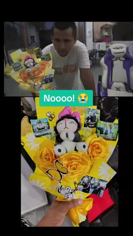 franco Vidal deja plantado a shuls con sus flores amarillas  #shuls #compra #floresamarillas #para #francovidalalcalde 