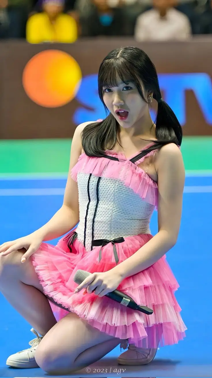 Toping sereal favorit! 🍞️👌 Berikut beberapa ide toping sereal yang lezat: - *Buah-buahan*: - Stroberi - Blueberry - Pisang - Apel - *Kacang-kacangan*: - Kacang almond - Kacang walnut - Kacang pecan - *Biji-bijian*: - Biji chia - Biji rami - *Gula atau madu*: - Gula pasir - Madu - *Cokelat*: - Cokelat chip - Cokelat cincang - *Lain-lain*: - Krim kocok - Yogurt - Granola Toping sereal apa yang kamu favorit? 🤔👌@Matcha🍵 #marshajkt48🍵 #marshajkt48 #jkt48newera #xcyzba #lewatberanda 