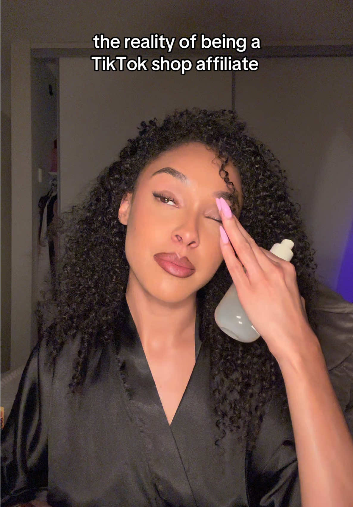 bts of the stuff I don’t post 😭😭😭 this is the reality fr #tiktokshopaffiliate #phlur #phlurfragrance #phlurvanillaskin #phlurheavycream 