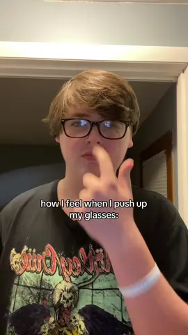 and then I casually snort #glasses #nerd #nerdglasses #relatable #snort