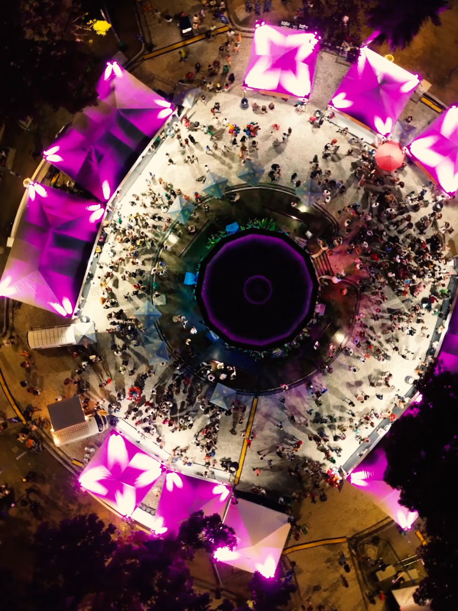 ✨ Encontro! Uma palavra define o VOP: encontro! 🤝 O encontro de sabores 🍲, tradição 🌿, inovação 💡, musicalidade 🎶 e da energia das pessoas 🫂 que ajudaram a gente a fazer o festival. Calma que isso não é um adeus 👋. É, na verdade, um até logo 💛. Agora bora ver como foram esses dois dias de Chefs na Praça 👨‍🍳 + Farofada 🎉? #FestivalVerOPeso2025 #GrandeFestival #CulináriaParaense #GastronomiaAmazônica #VerOPesoDaCozinhaParaense