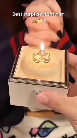 a cake candle box with surprise 🥹🎂 #cakecandlebox #candlebox #cakeflip #cakeflipbox #flipbox 