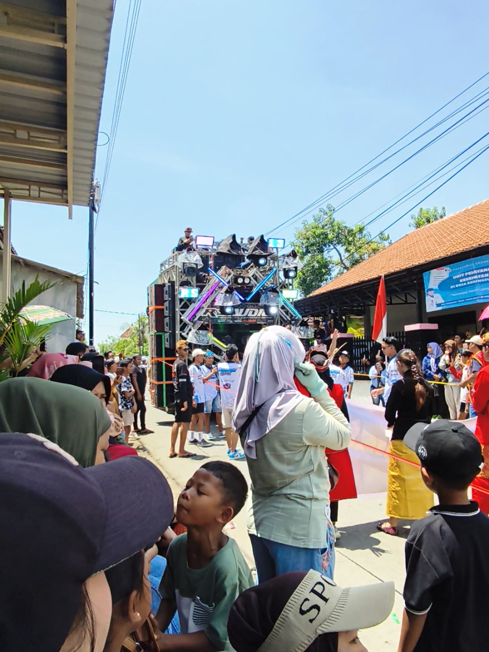 ngantem kuping karo dodo bolo  ngewrii R&S Audio #horegjawatimur #karnavalkedungsumur #karnavalsoundsystem #soundviral #fypシ゚viral 