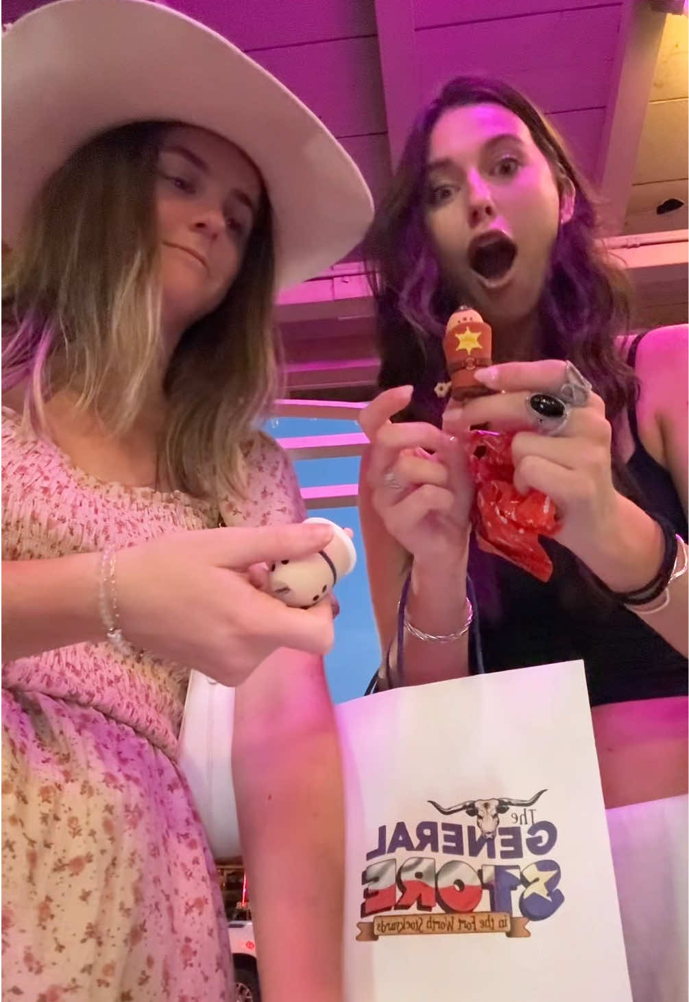 pt.2 #blindboxopening in texas with sissy @Lauren! #fyp 