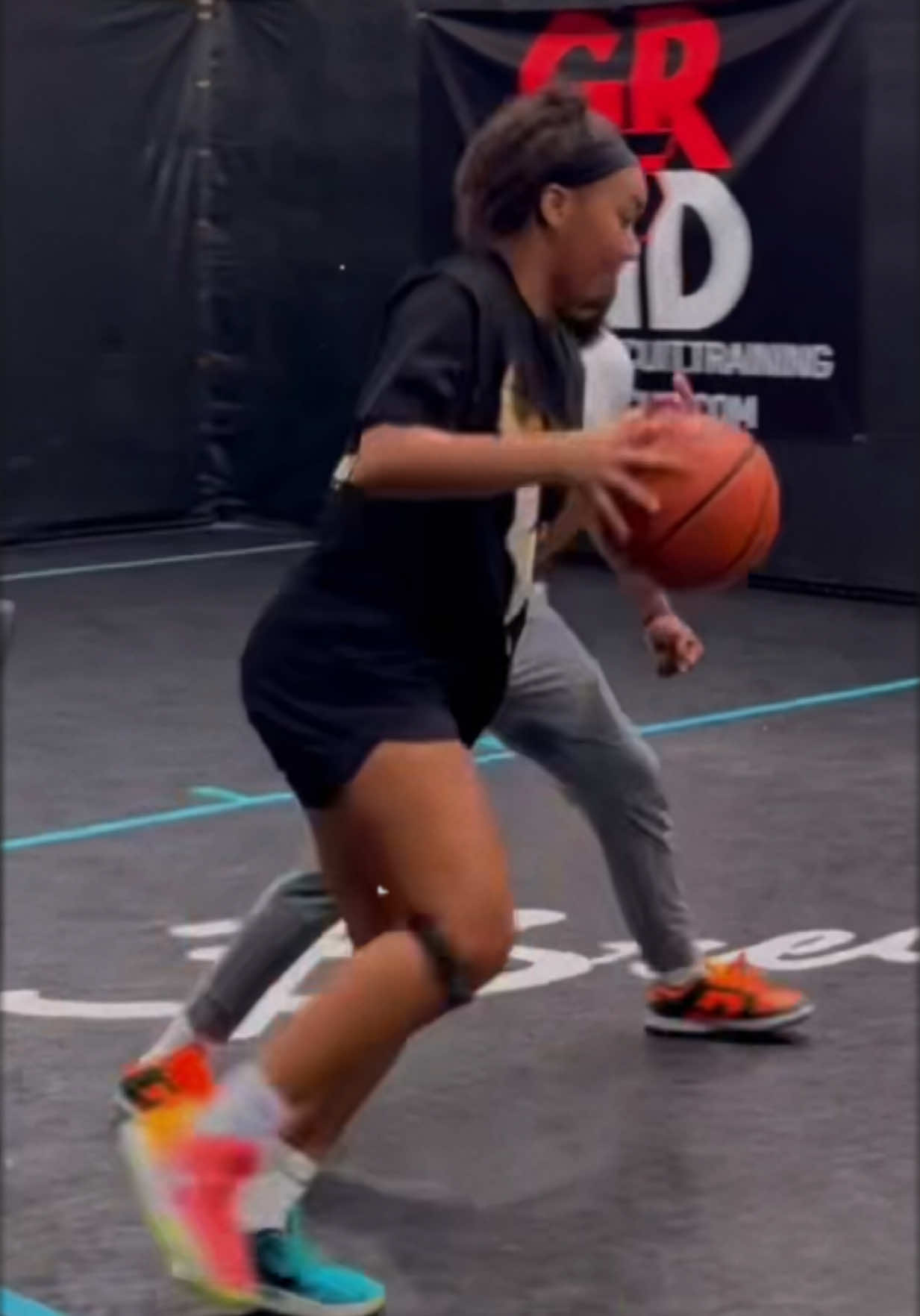 We ball ♥️🏀 #basketball #WNBA #ballin #sunday #funday 