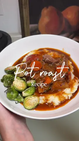 Pot roast recipe for the upcoming cold weather 🥰🥘 #potroast #potroastrecipe #fallrecipes #dinnerrecipe #cozyrecipes @McCormick Spices @Campbell’s Soup 