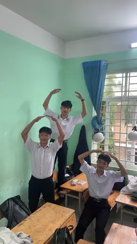 Tuần thứ 3 các em đã hợp tác nhịp nhàng rồi  , tạo nguồn năng lượng cho tuần học mới …!lớp 11A7#nguyenvancanh #vuivemoingay❤️❤️❤️ #viralvideotiktok #xuhuong #viral 