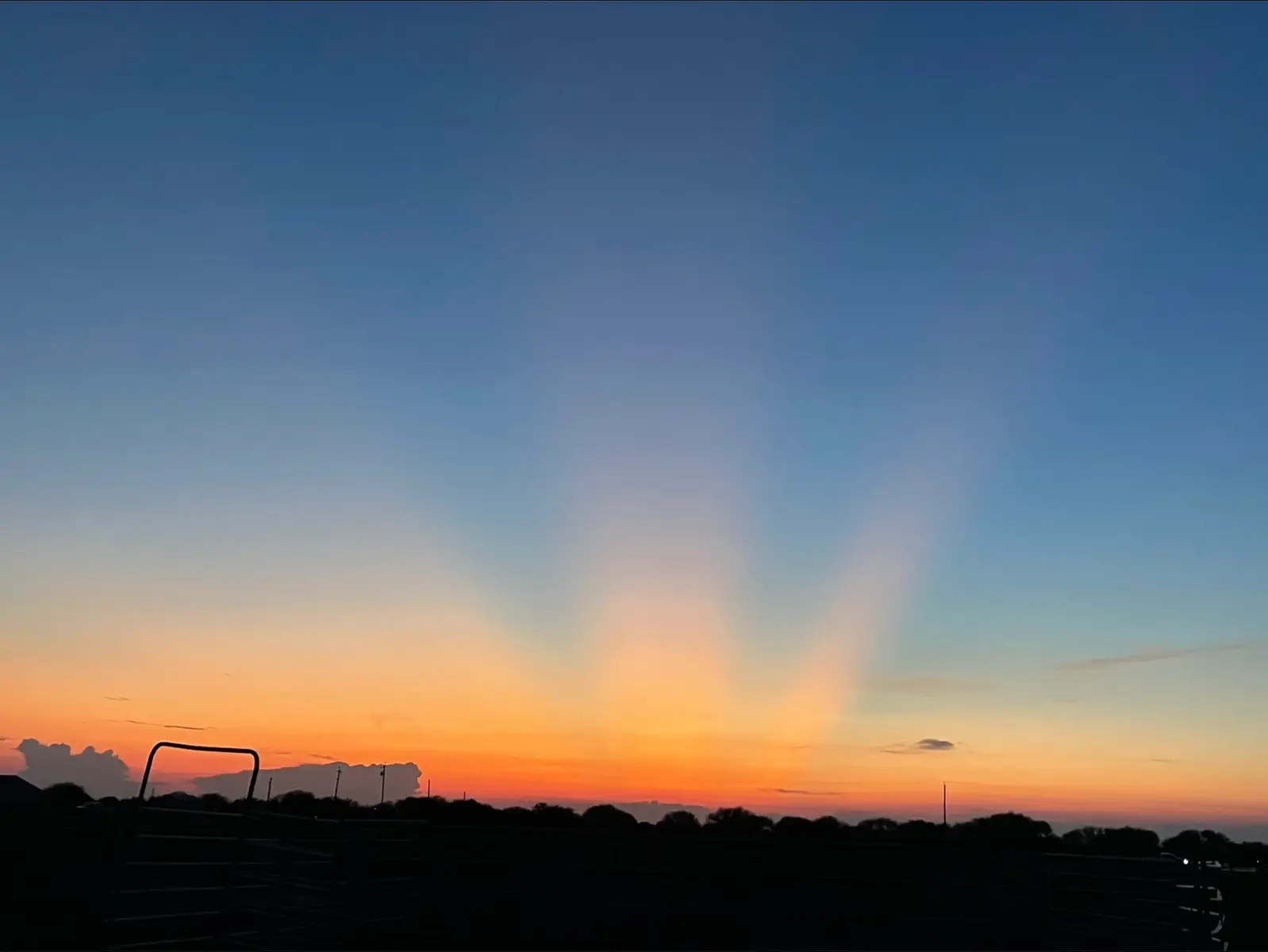 #youdontwanttoknow #holdingittogether #txqueen #justdoit #carryitall