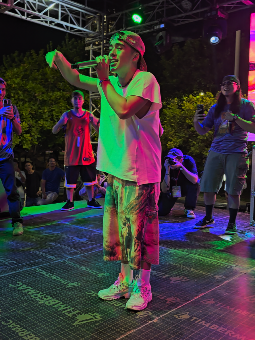 Ayer gazir improvisandole a Montería, algo que jamás imaginamos. @Gazir #freestyle #rap #redbullbatalla #monteria 