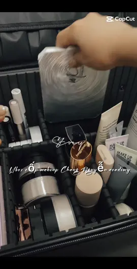 Mê không lối thoát🫶💕💕#viral #copmakeupchuyennghiep #makeup #changnguyenmakeupacademy 