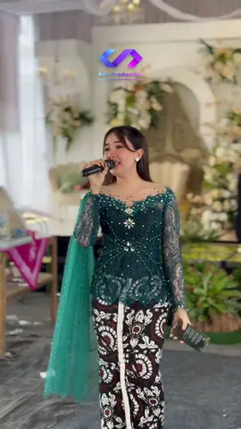 Sabar ya kak hehe  @Tifaninds✨  #neasnada #nnscampursari #dekorasiwonosari #nnsproduction #nnsaudio 