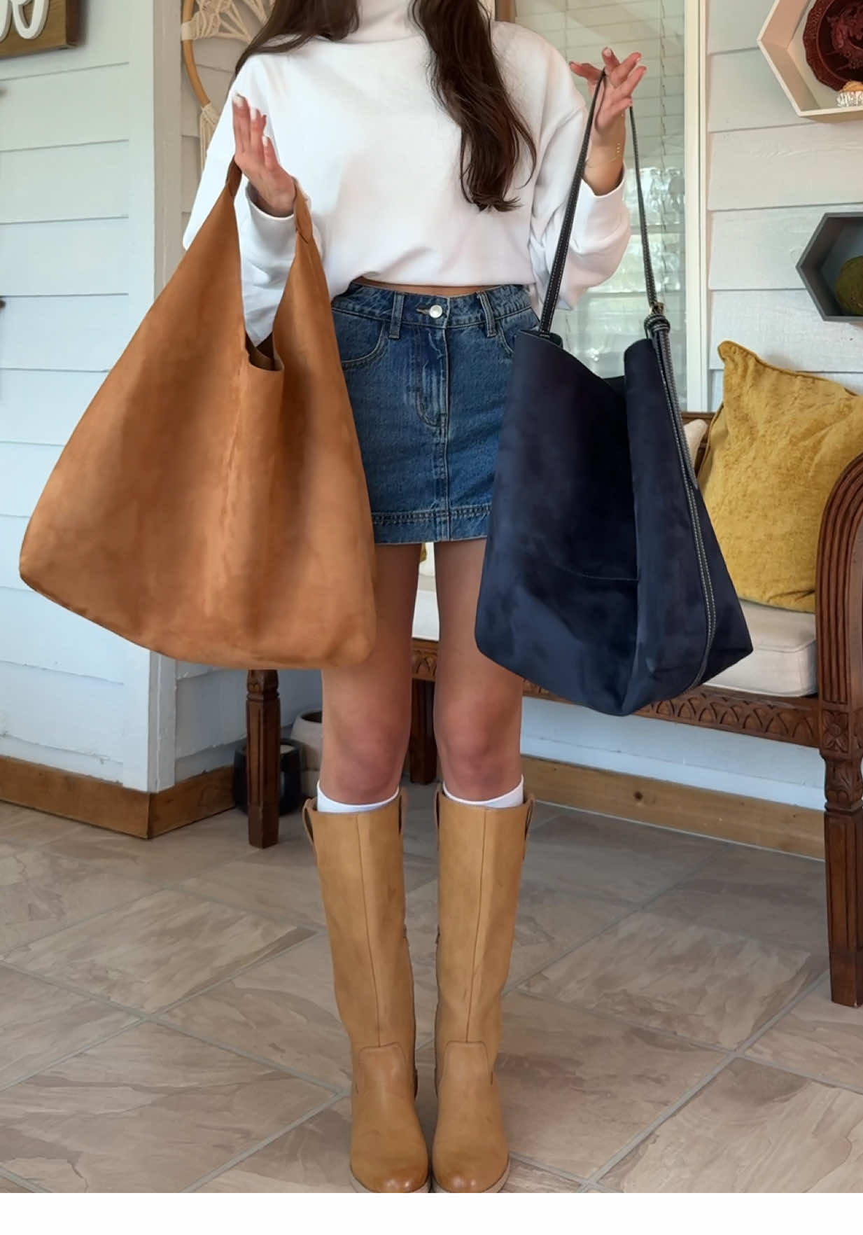The PERFECT slouchy suede bags! #fallbags #gapsuedetotebag #viralbags #suedebag #gapbags @Gap 