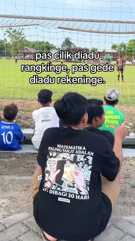 Gaji UMR melawan dunia tanpa tutor