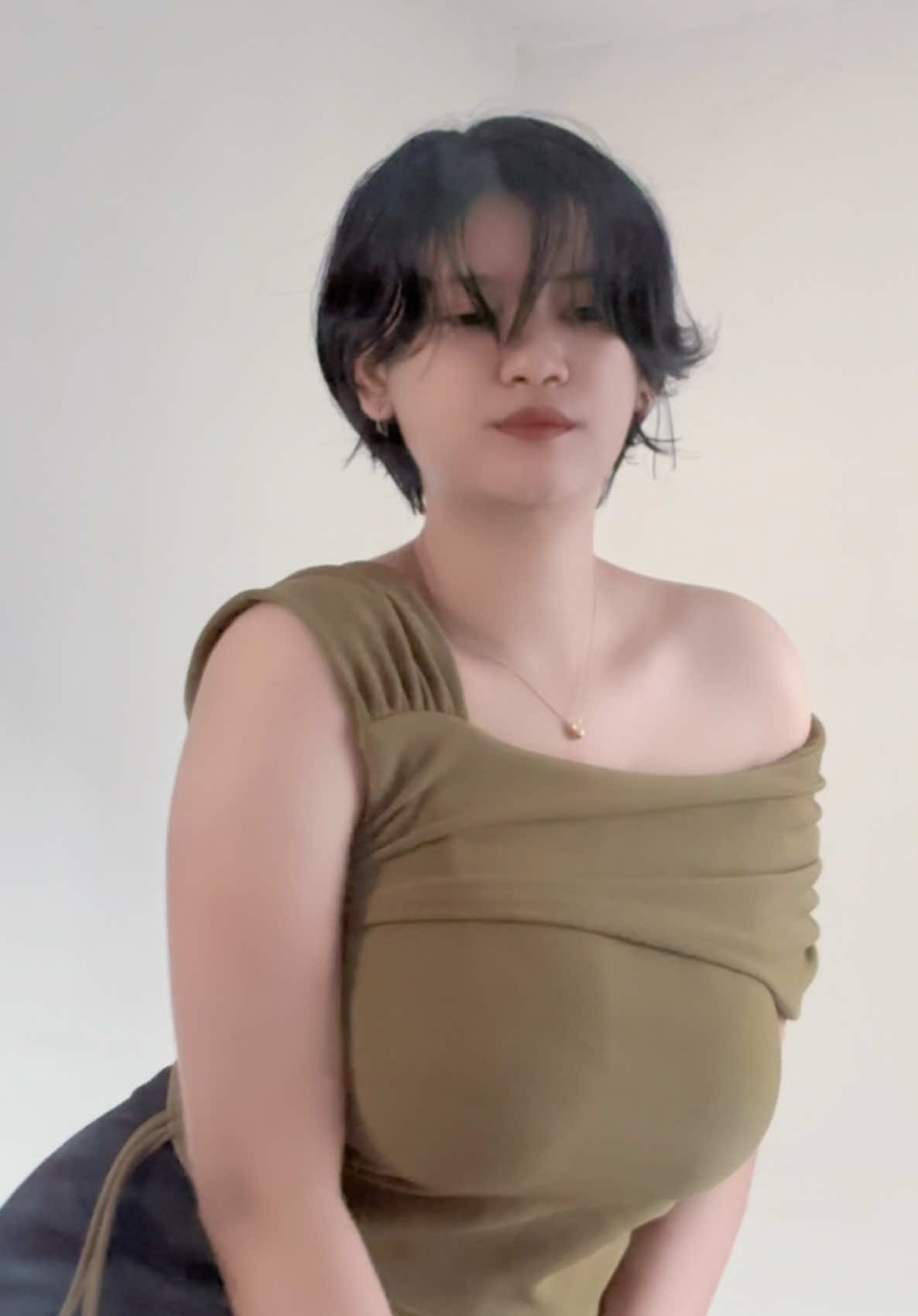 Flexing with flexible blouse  #viral #foryoupage #trending #fyp #outfit 