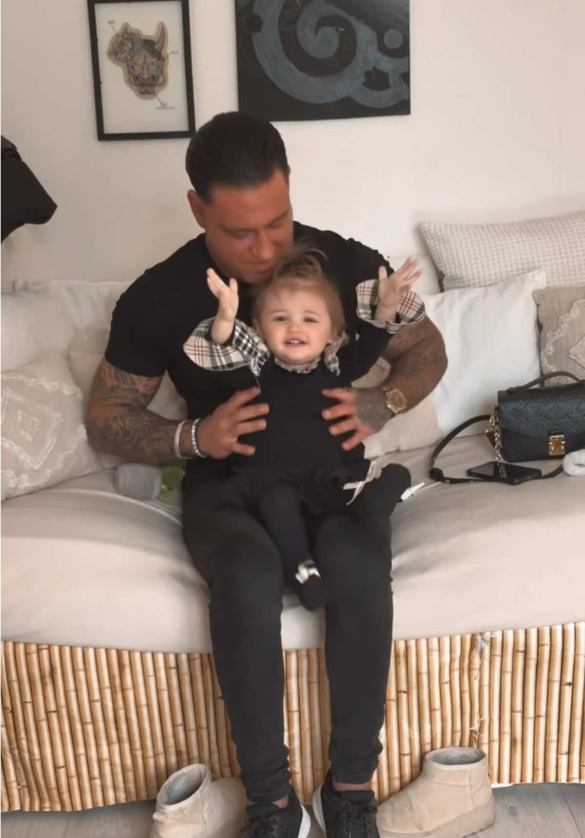 Rust Zacht lieve Jordi ❤️🥺🍀  Bedankt dat jij er voor haar was toen ze je nodig had.  Ups en Downs gehad maar jij bent een goed mens.  Maak ze gek daarboven ❤️  We zullen je nooit vergeten✨ mijn hart huilt…