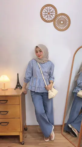 Blouse stripe 🤏🏼💙✨ #OOTD #outfitideas #outfitinspo #fyp 