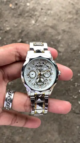 Mana nih yang dari kemarin nanyain warna silver gold, udah ready stock lagi nih #jamtanganviral #jamtangan #jamtanganpria #jamtanganmewah #jamtangankeren 