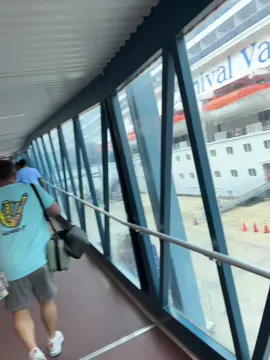 I need to take another walk aoon… #cruise #carnivalcruise  #carnivalvalor  #neworleans 