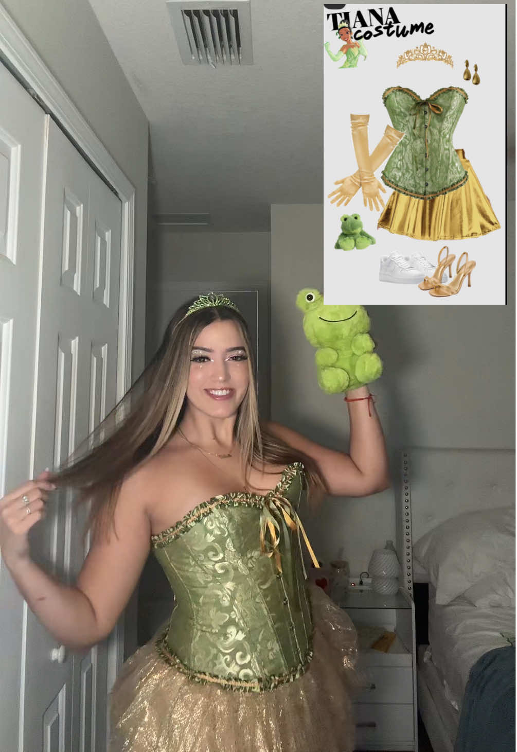 Should I start giving ideas of what to wear for Halloween 💚#halloweencostume #halloweenideas #coolhalloweencostume #halloweenlook #halloweenishere 