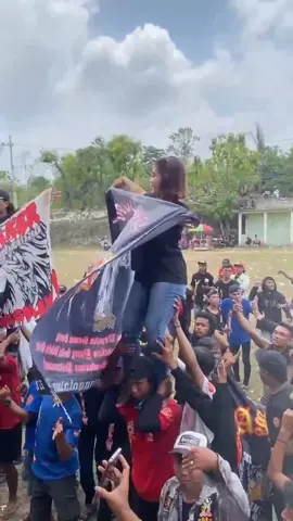 seesss dulur 🤙🏻 #foryoupage #laskarronggolawenusantara #ronggolawetuban #dewatoak 