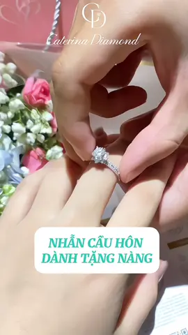 Nhẫn cầu hôn Moissanite sang chảnh #Caterinadiamond #nhancauhon #cauhonbangai #nhanmoissanite #xuhuong 