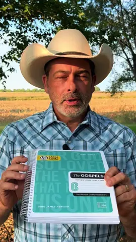 The Spiral Bible KJV Just the Gospels Large Print ruled margins for taking notes! #spiralbible #bible #theology #kjv #gospels @smiles_by_amy @Harley jo an excellent study tool!  