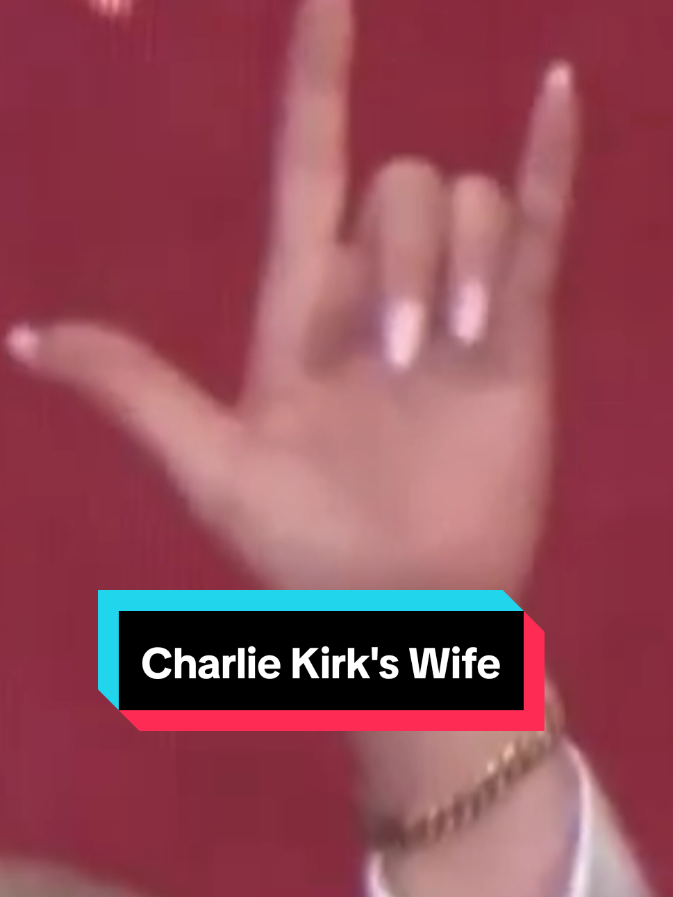 Charlie Kirks wife made an unusual gesture after trump points to the sky #Trump #Charliekirk