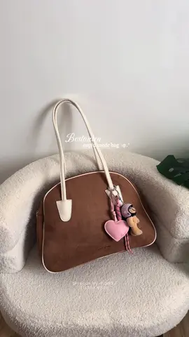 New arrival suede shoulder bag from Bostanten, u can use this as school bag, corporate bag or office bag #bostanten #suedebag #shoulderbag #totebag #bagrecommendation 