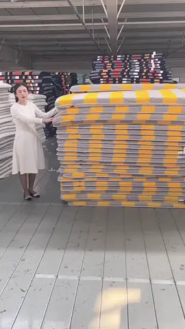 Nệm ngủ văn phòng gấp gọn tiện lợi êm ái #nemtopper #nemgapgon #nệm #nemvanphong #xuhuong 