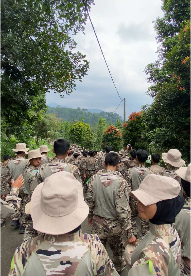 kadet! #kkri #gunungbunder #tniad #barakmiliter #infanteri #jabodetabek #belanegara #kodamjayakarta 