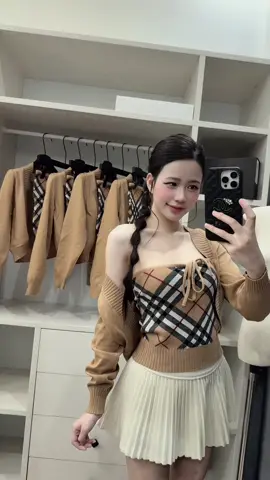 Ngày mới rực rỡ nha cả nhà iu