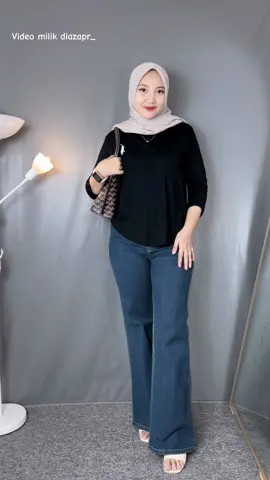 Olive Bordir Atasan Kerah #kaoswanita #tshirt #kaoswanita #outfitinspo 