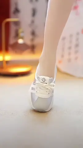 sanzeil Sanny sepatu shoes sneakers wanita slip on #rekomendasisepatuwanita #sepatumurah #fypシ゚  #sepatuwanitakekinian #fypppp 