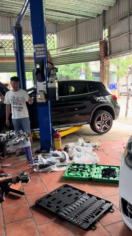 #BMW #mercedes  Khởi động đầu tuần với nhiều thắc mắc từ khách hàng, và tư vấn tiết kiệm chi phí từ Euro Car .