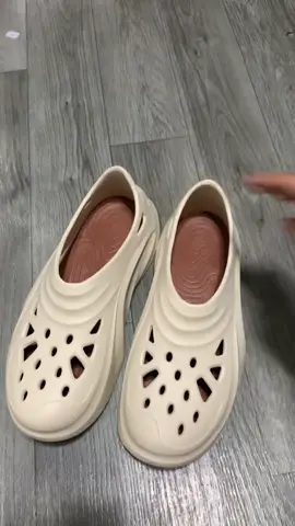 Perfect ngayung tag ulan #rainyshoes #menshoes #casualsandals #koreanshoes #shoes 
