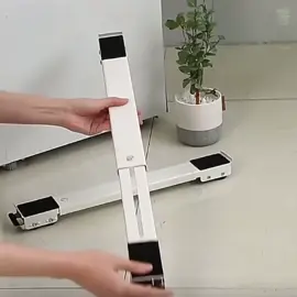 Déplacez vos gros appareils sans effort grâce à ce support à roulettes robuste ! ➡️ Idéal pour frigo, machine à laver, congélateur ou meuble lourd. ✔️ Supporte jusqu’à 300 kg. ✔️ Roule, fixe et nettoie facilement le dessous de vos appareils. 👉 Un indispensable pour la maison, pratique et solide ! #MaisonPratique #AstuceMaison #SupportRoulettes #NettoyageFacile #AccessoiresMaison