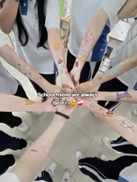 School  friends are always best 😩💘💋@🌙🌷 @Tazrin🥂 @𝑬𝑾𝒓 𝑵𝑨𝑩𝑼 >3 