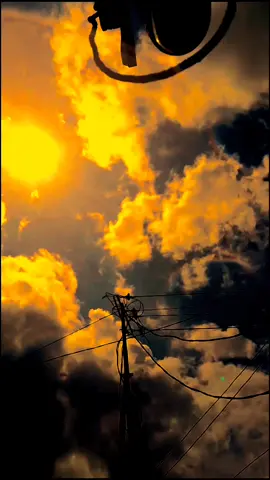 في بعض الاحيان نكلمة واحدةقد تؤزينا -Terkadang satu kata bisa membuat kita terluka walaupun dia kira biasa saja. #quotesislam #langitaesthetic #masukberanda #4upageシ #bismillahfyp 