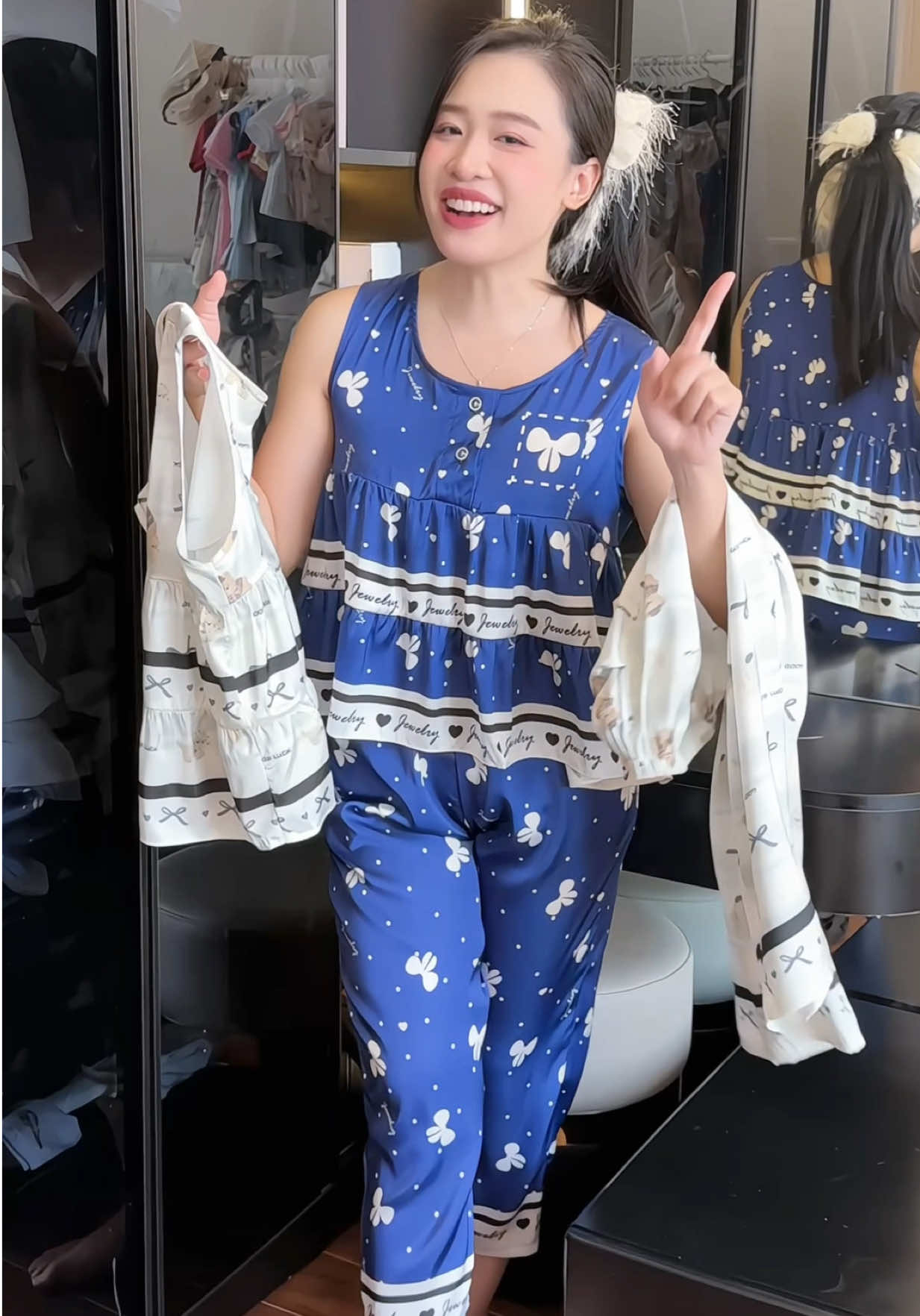 Chị nào đang ở nhà đông người muốn mặc thoải mái mà lại mát nữa thì các chị thử lựa bộ ngủ này đi ạ #bodongu #donguxinh #dongulua 