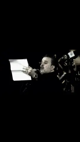 يلتراب دفنت احبابي الي وضلت صورهم باسم الكربلائي #اكسبلور #لايك #متابعة #يارب #باسميه_عشاق_باسم_الكربلائي_باسميات 