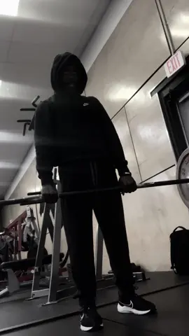 Beast mode 😤🦍💪🏾 #foryoupage #motivation #gymrat #10fitness #deadliftmotivation 